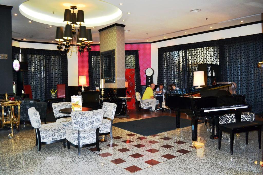 Coral Oriental Hotel